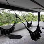 Designer Penthouse - Jungle Views, Bike To Beach