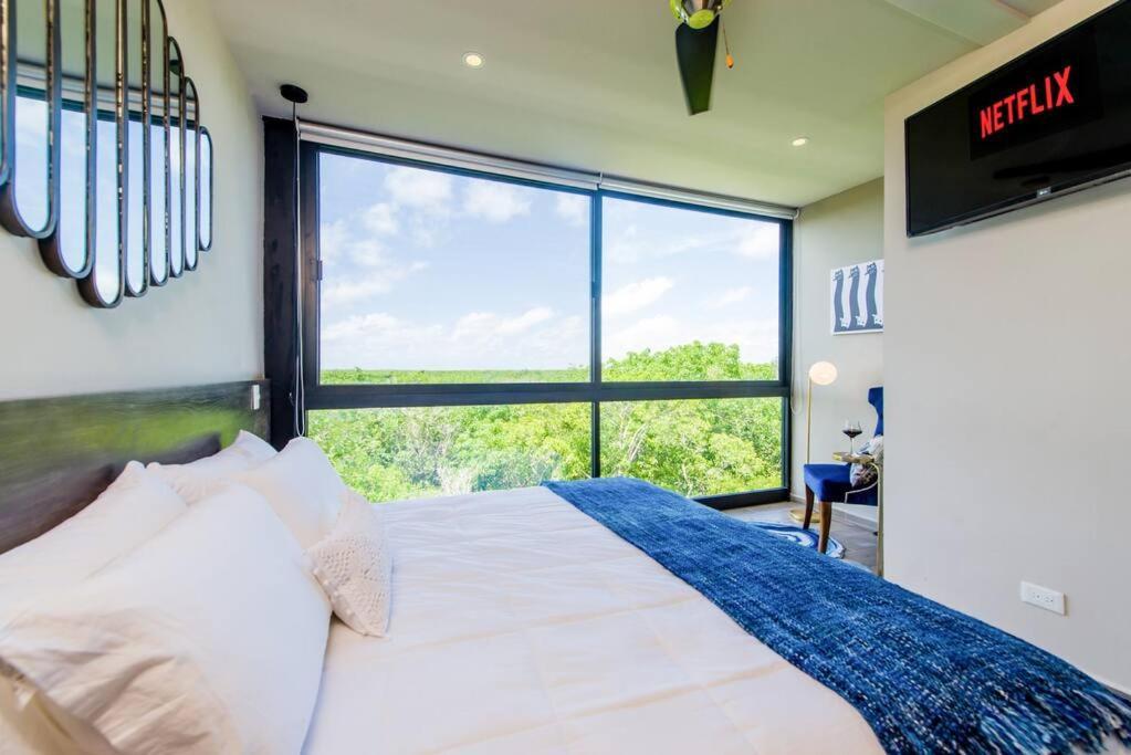 Designer Penthouse - Jungle Views, Bike To