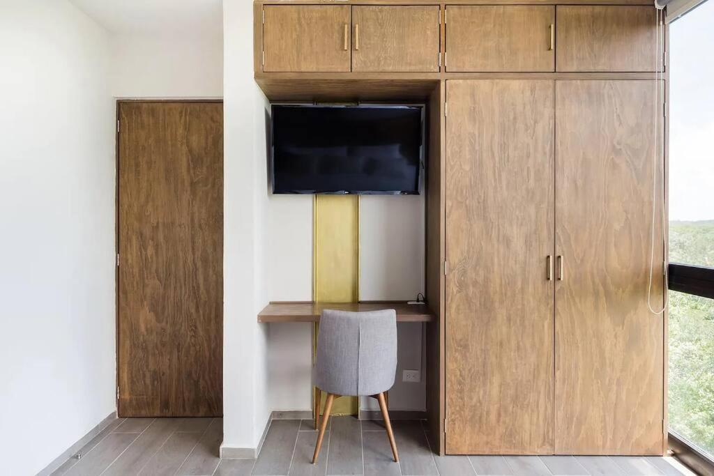 Apartment Designer Penthouse - Jungle Views, Bike To *