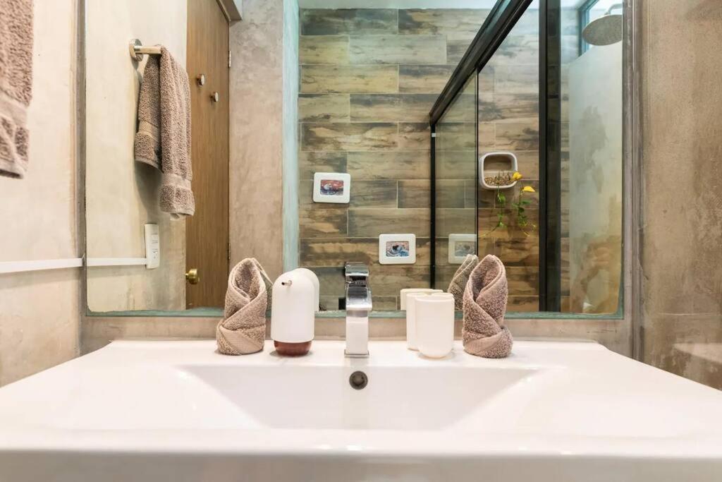 Designer Penthouse - Jungle Views, Bike To * Tulum