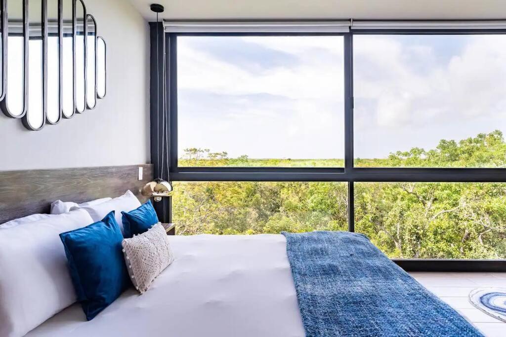 Apartment Designer Penthouse - Jungle Views, Bike To